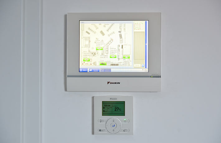 جهاز التحكم الذكي intelligent Touch Manager من Daikin في Naturkost Brinkman